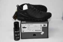 One as new Ecco M Golf biom cool pro trainers size UK 7.5 (102104 01001).