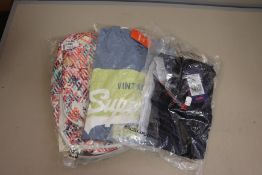 One as new Kipling Seoul Go S Backpack. Colour: Joyful Dreams. One as new Superdry Organic Cotton