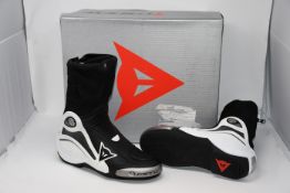 One as new Dainese Axial D1 black/white boots size 42 (Axial D1).