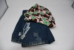 One as new Sandro Paris Flowing All Over Print Shorts size 36. One as new Sandro Paris high-