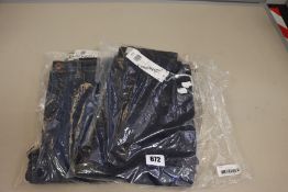 One as new French Connection Skinny Jeans. Colour: Blue/black. Size: 12 (Model: 74KZD). One as new