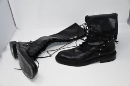 One pre-owned Ganor Dominic Art Boots Enyo - Black size 40.
