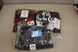 One as new Columbia Evolution Valley Pant. Size L/Short (1832311010). One as new Bittersweet Paris