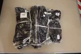 Twenty men's as new Risk t-shirts in black (M).