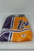 One as new Los Angeles Lakers Shorts size M (SHORNG18047-LALGOLD96).