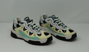 One as new Converse Golf Gianno OX sneakers size UK 5.5 (167377C).