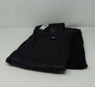 One as new G Raw high skinny women jeans (Colour: dark aged. Size 32/32. Model: 3301. Security tag