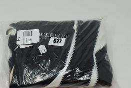 One as new Miraclesuit Women's Plus Helix Tummy Control One Piece Swimsuit size 24W (C66513516W).