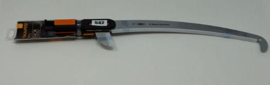 Six boxed as new Fiskars QuickFit Curved Saws (1000691).