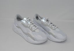 One as new Puma RS-X3 Puzzle size UK 9.5 (colour: Puma white/Puma silver).