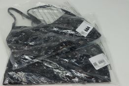 Two as new Lulu Lemon Flow Y Bra Nulu size 6 (LW2BPZS EQZM).