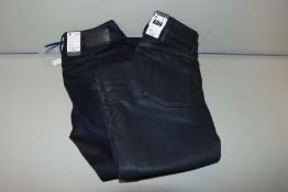 One as new G Raw Knee zip high women skinny jeans (Colour: Worn in tidal cobler. Size 25/30.
