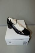 One as new Comptoir Des Cotonniers Mary Janes in patent leather with a round heel shoes size 37 (