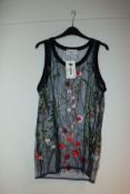 One as new Etalon Sapphire Floral Illusion Tank size S.