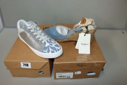 One as new Pepe Jeans Wendy Bass size: 39, colour: avedon. One as new Pepe Jeans Kioto Kenia size