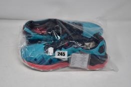 One as new Mizuno Wave Daich blue trainers size UK 8.