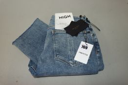 One as new Rag & Bone high waist jeans size 28 (WDD20S2647CLAR 0-ARCTIC).