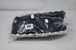 One as new Mizuno Wave Daichi black and purple trainers size UK 8.