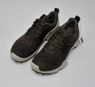 One men's as new Ecco Biomc-trailm trainers size UK 6 (80314401559. no box).