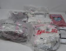 One as new Widow Sweet Pleasure Reaper bondage garter pink belt. One as new Widow Sweet Pleasure