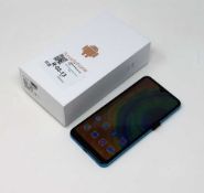 A boxed as new Mate 30 Android Smartphone 8GB 256GB in Blue (Box opened)