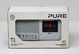 A pre-owned Pure Move T4 DAB/DAB+/FM Bluetooth Personal Stereo Radio in White (Boxed with charger