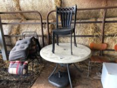 Quantity garden chairs and table