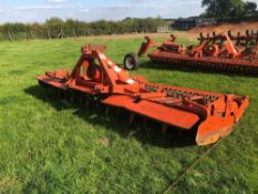 Kuhn HR4001D 4m power harrow with packer roller