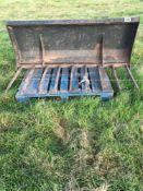 2005 Quicke 170 muck fork with Euro(8) fittings