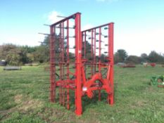 Weaving 6m Stubble Rake.
