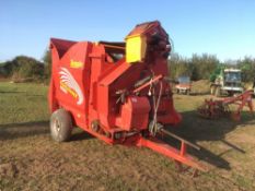 2013 Teagle Tomahawk 8500 feeder/bedder c/w swivel chute