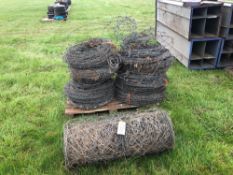Quantity of barb wire and roll of wire