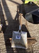 Quantity of hand tools