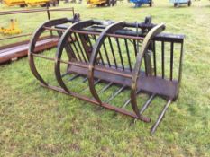 Strimech manure grab with pin and cone brackets