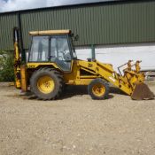 JCB 3CX Digger - 6980 hours - Year approx 1985,
