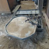 Qty plastic spill trays