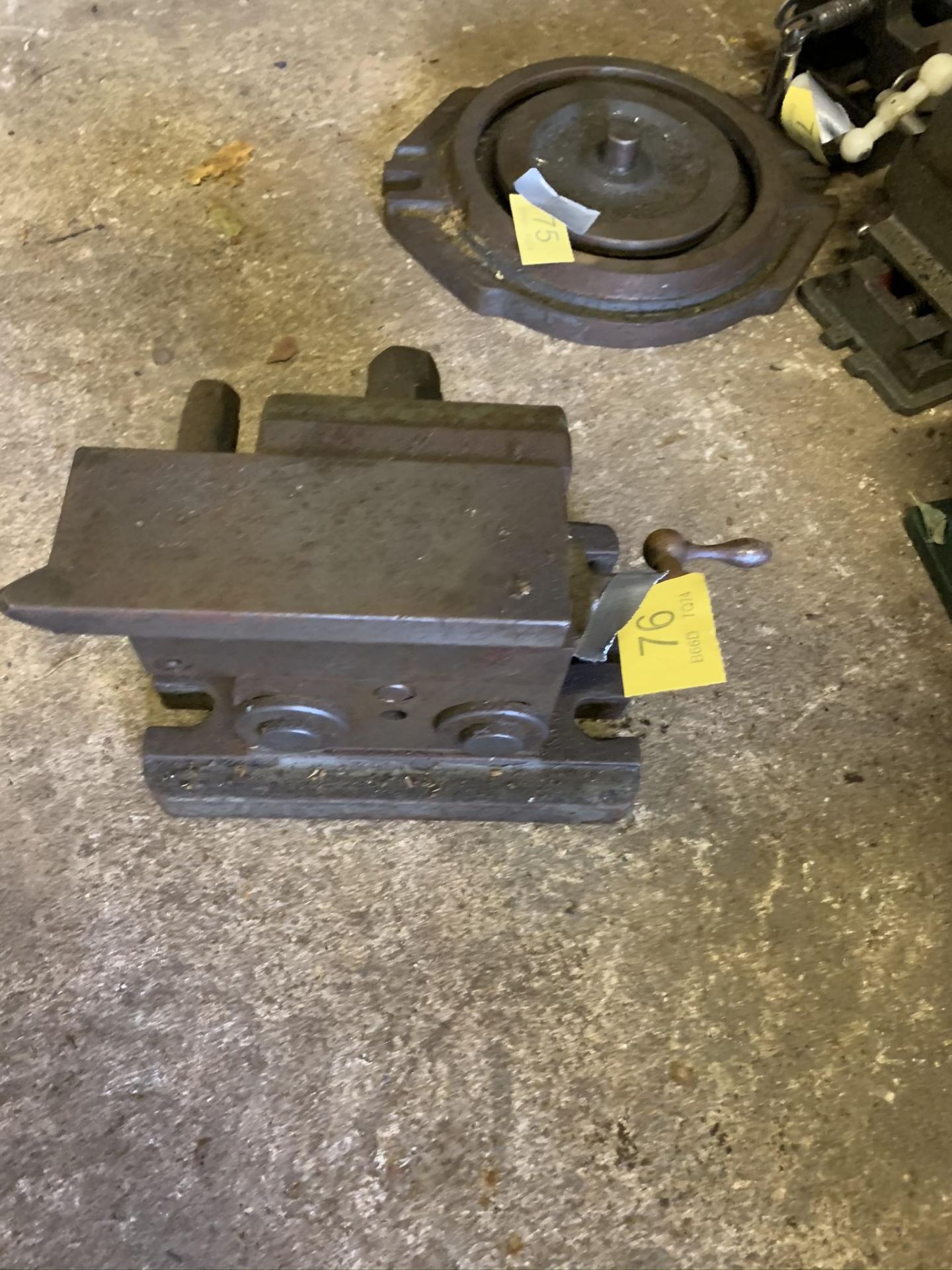 Milling Machine Plate/Vice. Stored near Gorleston, Norfolk. No VAT on this item. - Image 3 of 3