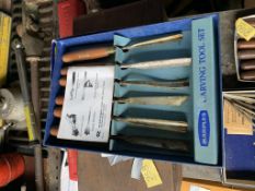 Marples carving tool set M60A. Stored near Gorleston, Norfolk. No VAT on this lot.