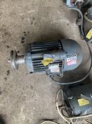 Sever KMG90L2 No. 138671/82 220V. Stored near Gorleston, Norfolk. No VAT on this item.