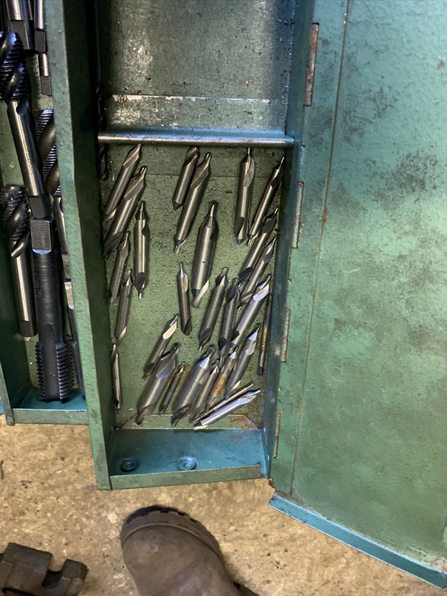 Tool Box of lathe tools, reamers etc. Stored near Gorleston, Norfolk. No VAT on this item. - Image 2 of 5