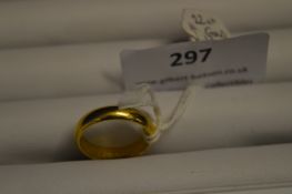 22ct Gold Wedding Band Size: K - London 1971, ~5g