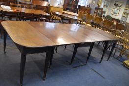 18th Century Mahogany Five Leaf Extending Table 11