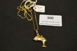 9ct Gold Tutankhamun Pendant - Sheffield 1977, ~6g