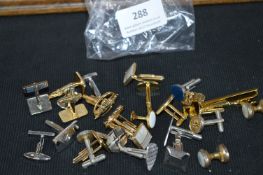 Quantity of Cufflinks