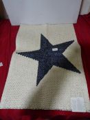 *Pappelina Viggo Star Blue Mat 70x50cm