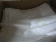 *59 Mixed White Polycotton Chair Covers