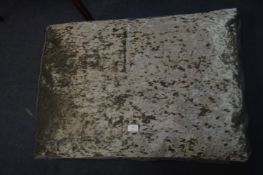 *Silentnight Medium Dog Bed (Velvet Plush)