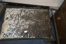 *Silentnight Medium Dog Bed (Velvet Plush)