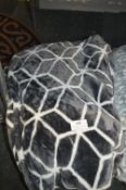 *Plush Throw Grey & White