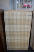 *Silentnight Large Dog Bed (Ivory Tartan)